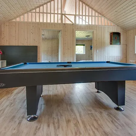 Four-bedroom Holiday In Holiday home *